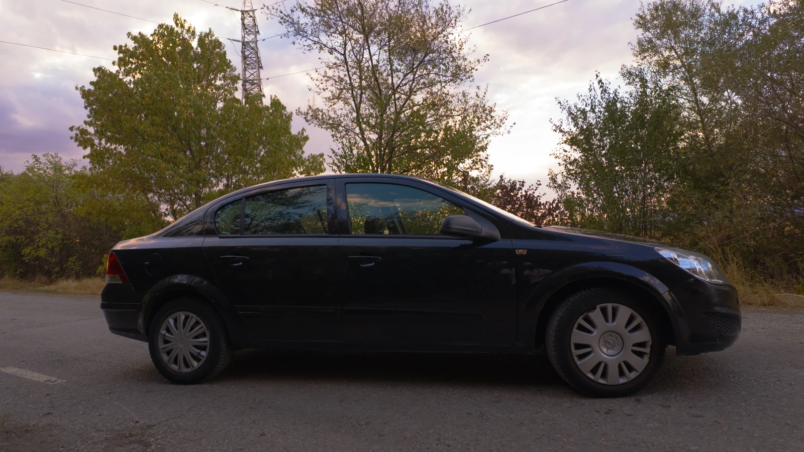 Opel Astra, снимка 3 - Автомобили и джипове - 56243916