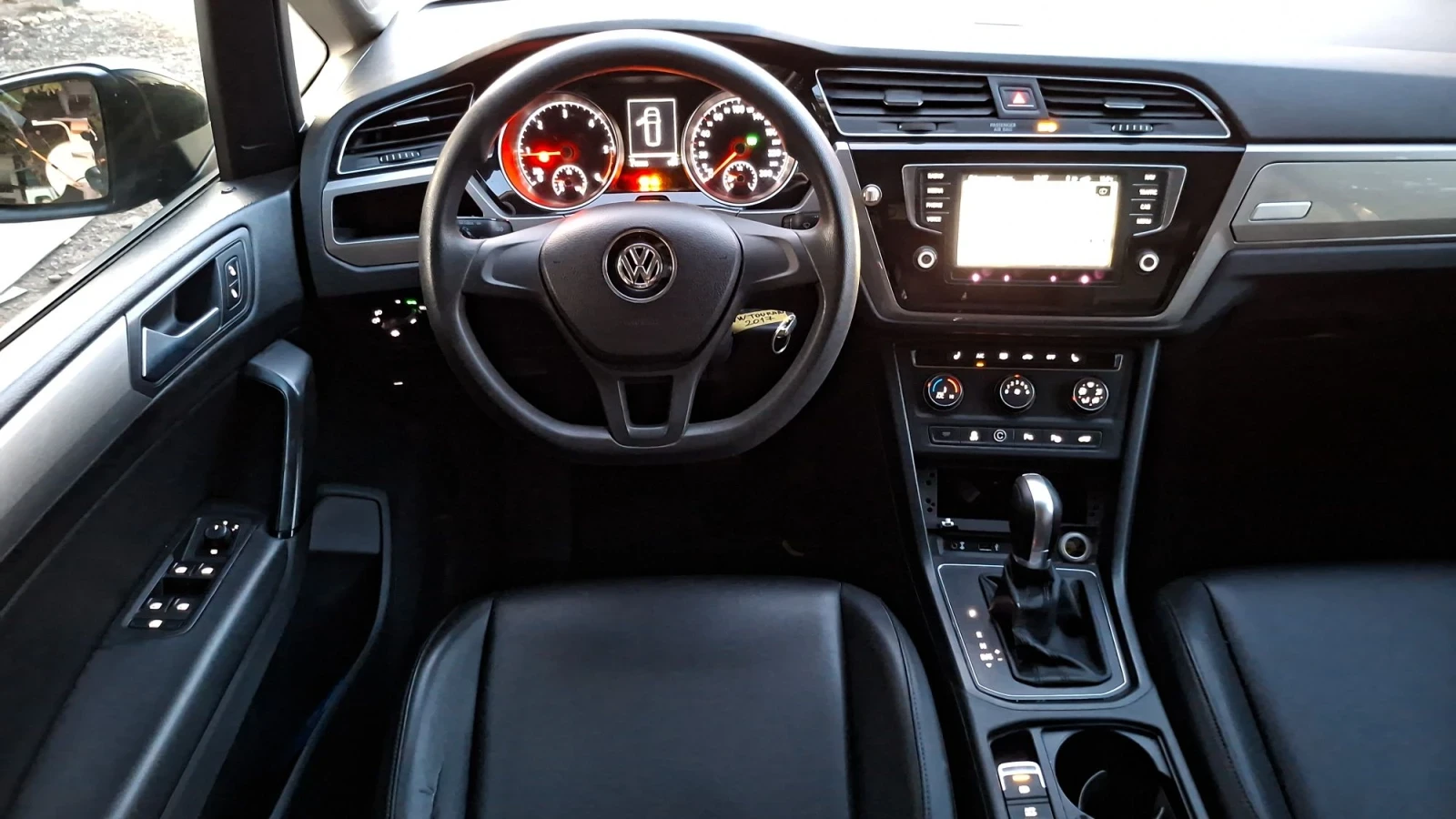 VW Touran 2.0TDI 150kc DSG 4+ 1m | Mobile.bg � ����������� 10