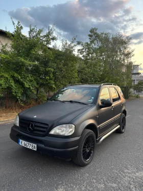 ������ Mercedes-Benz ML 230