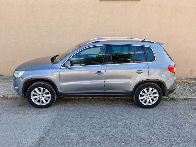 VW Tiguan 2.0 tdi, снимка 3 - Автомобили и джипове - 51601469