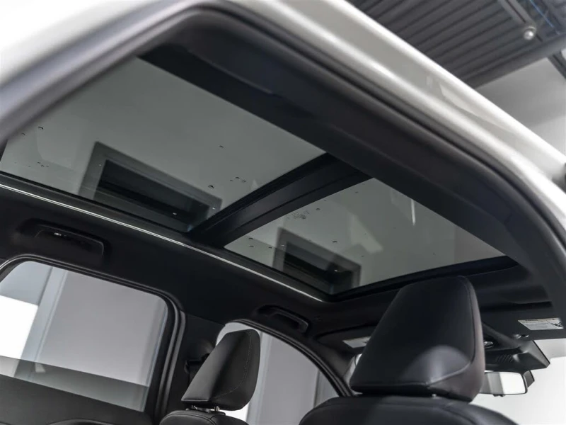 BMW X1 xDrive28i * CARFAX * АвтоКредит* (ЦЕНА ДО БГ), снимка 11 - Автомобили и джипове - 53264844