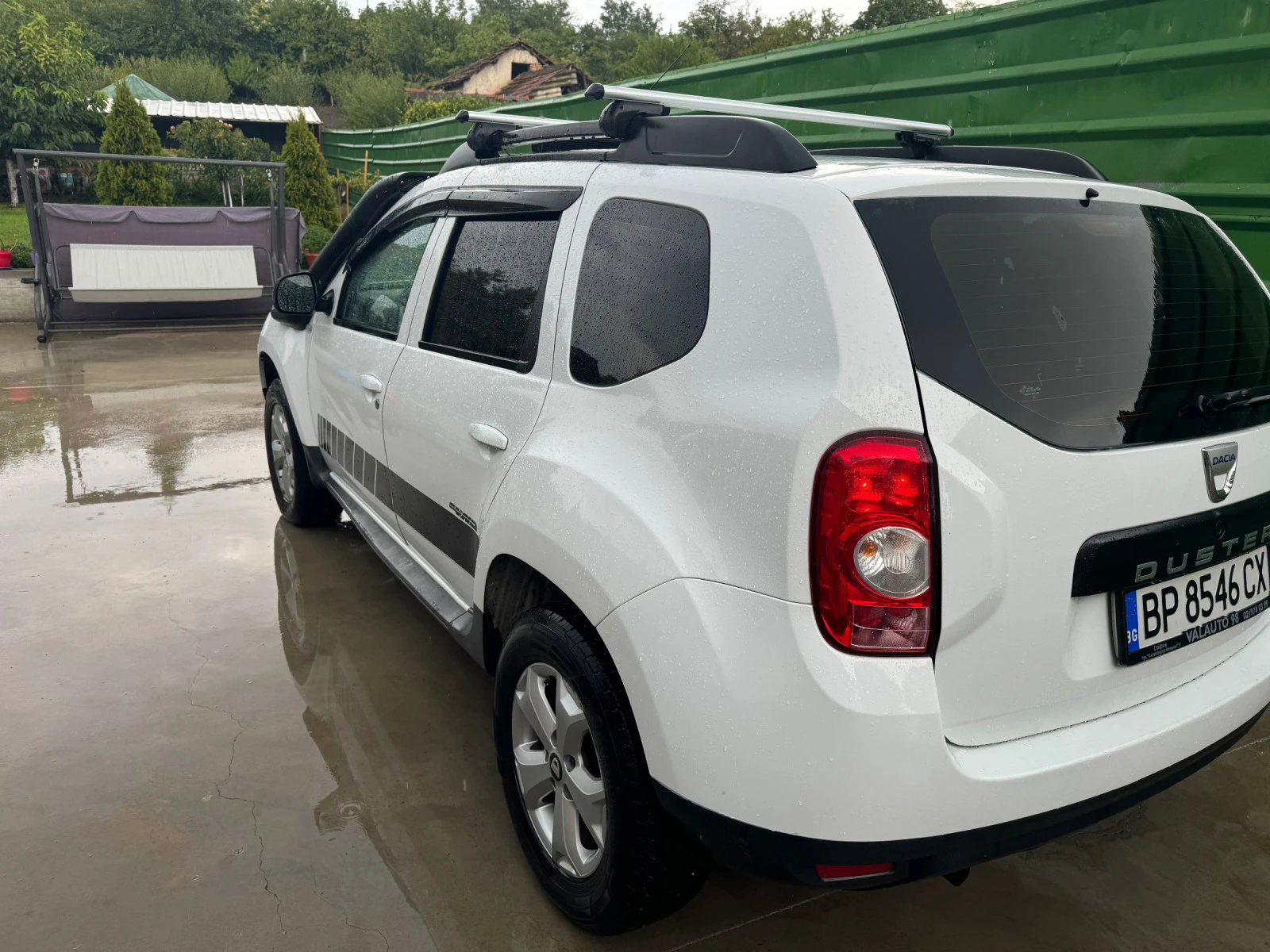 Dacia Duster 1.6i  4X4 АГУ - изображение 6