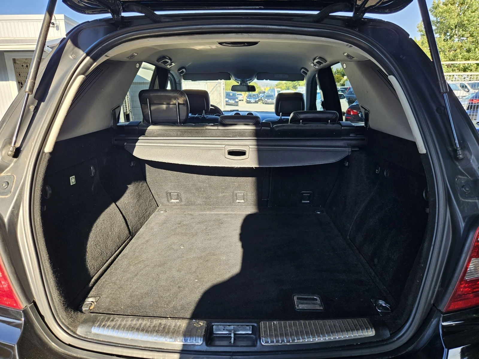Mercedes-Benz ML 320 3.0CDI-224кс= 4MATIC= NAVI= ПОДГРЕВ= КСЕНОН= AIR - изображение 10