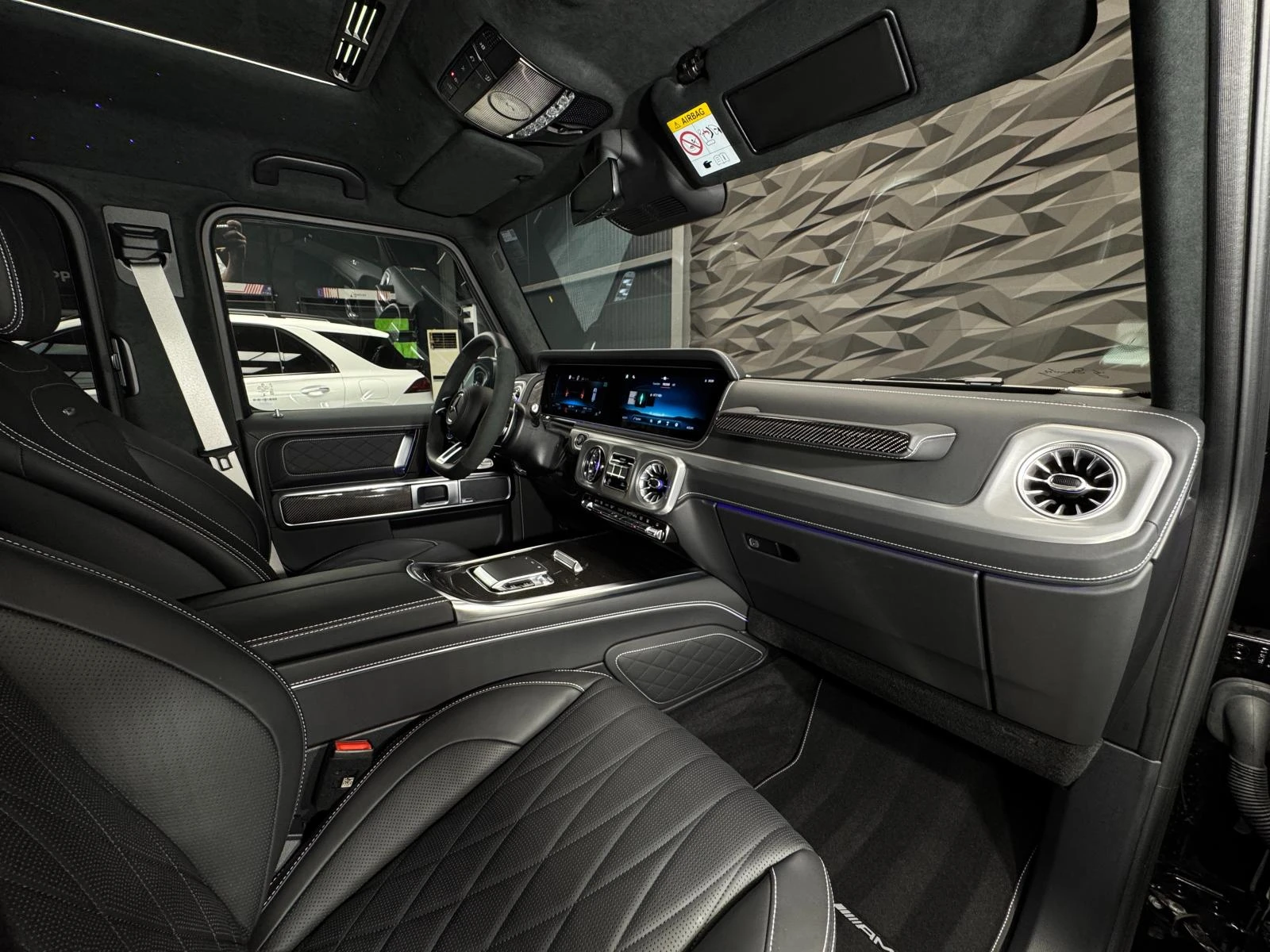 Mercedes-Benz G 63 AMG Akrapovic * Stars * Burmester * Pano * ��������� * | Mobile.bg � ����������� 10