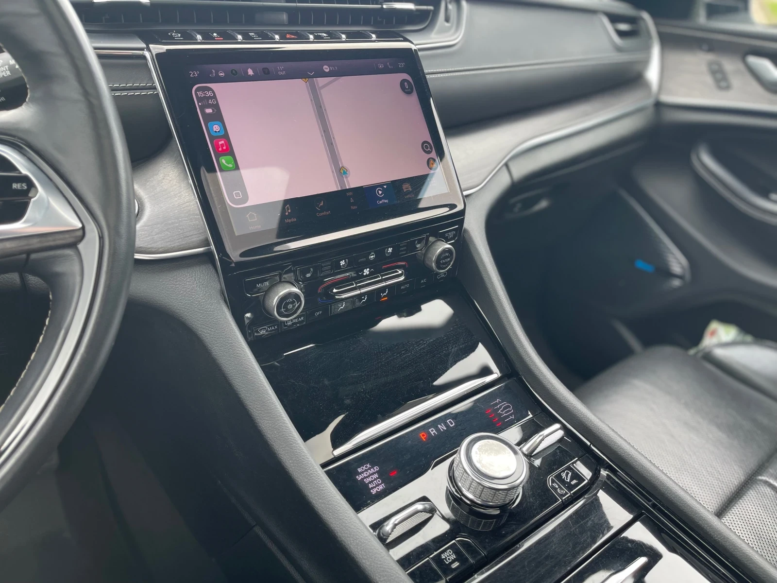 Jeep Grand cherokee Overland WL, снимка 14 - Автомобили и джипове - 54021811