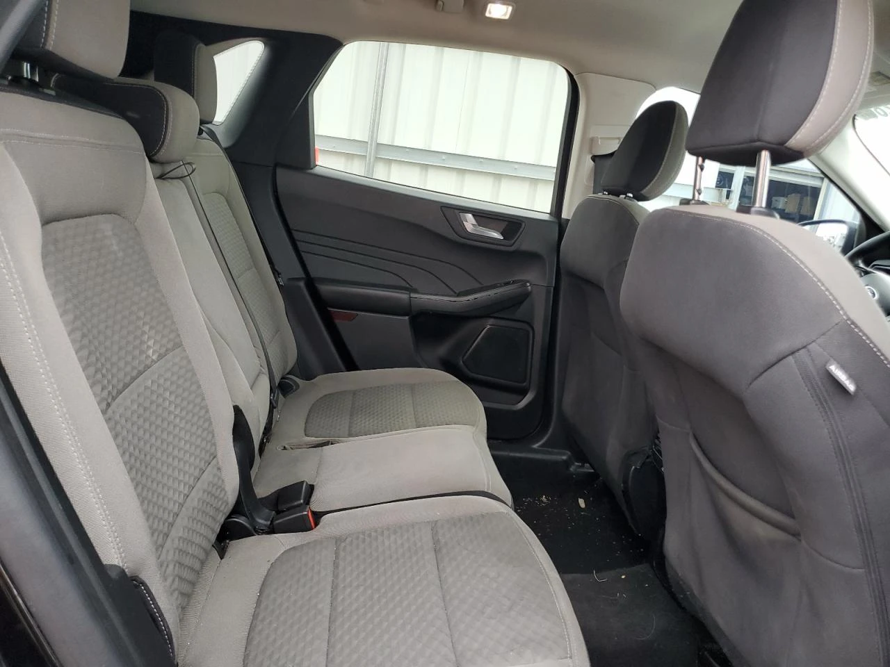 Ford Escape 1.5l Se, снимка 11 - Автомобили и джипове - 54250944