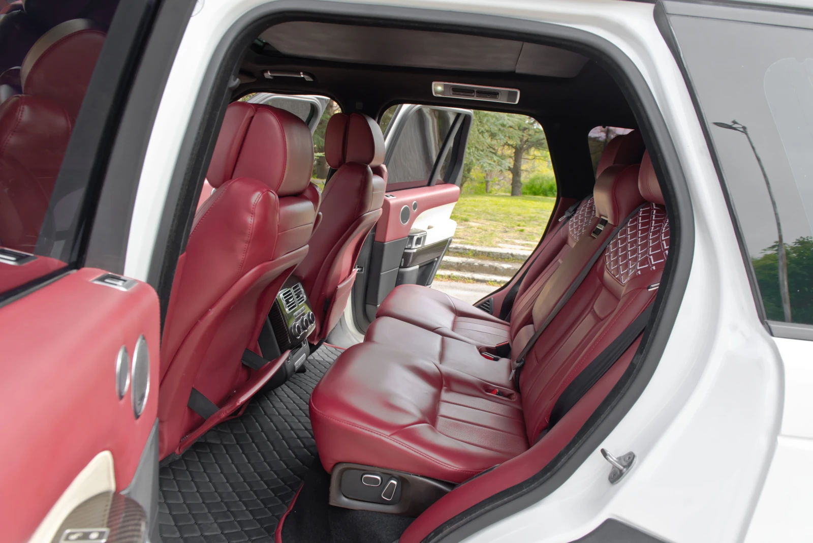 Land Rover Range rover 5.0 FACE 2025, снимка 15 - Автомобили и джипове - 54417087