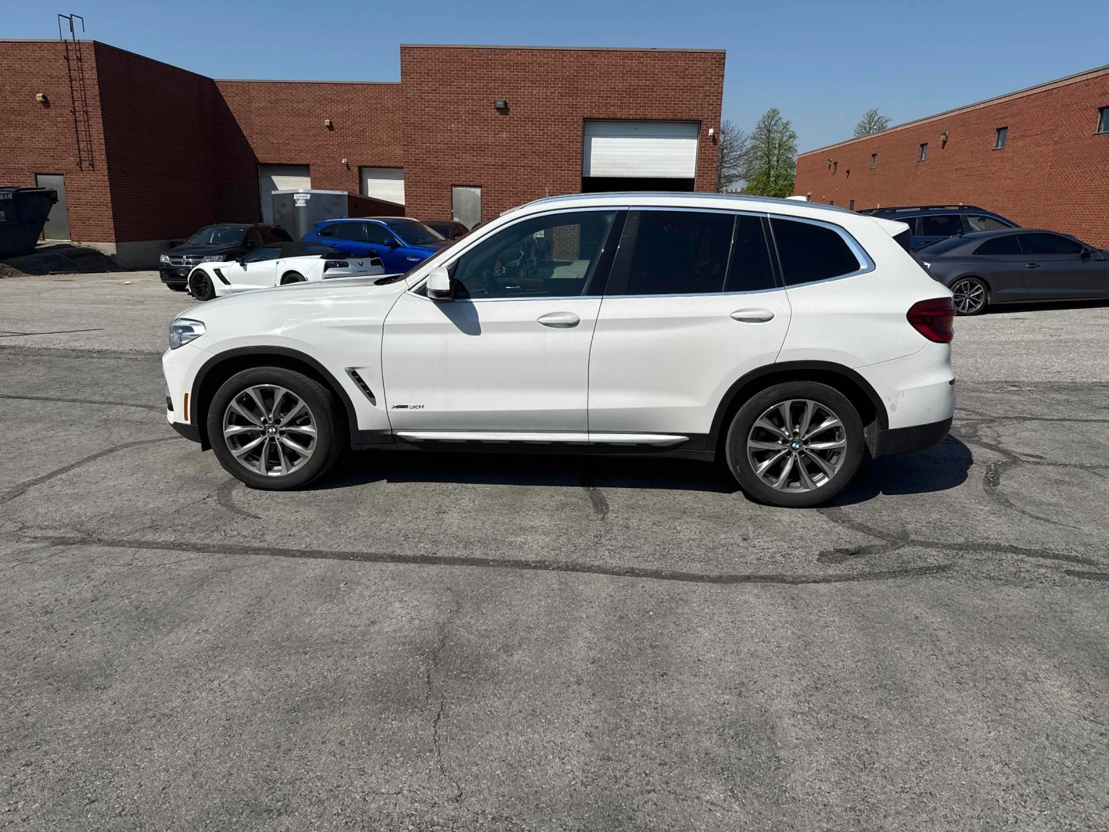 BMW X3 xDrive30i * ПОДГРЕВ * ПАНОРАМА * CARFAX, снимка 2 - Автомобили и джипове - 54670701