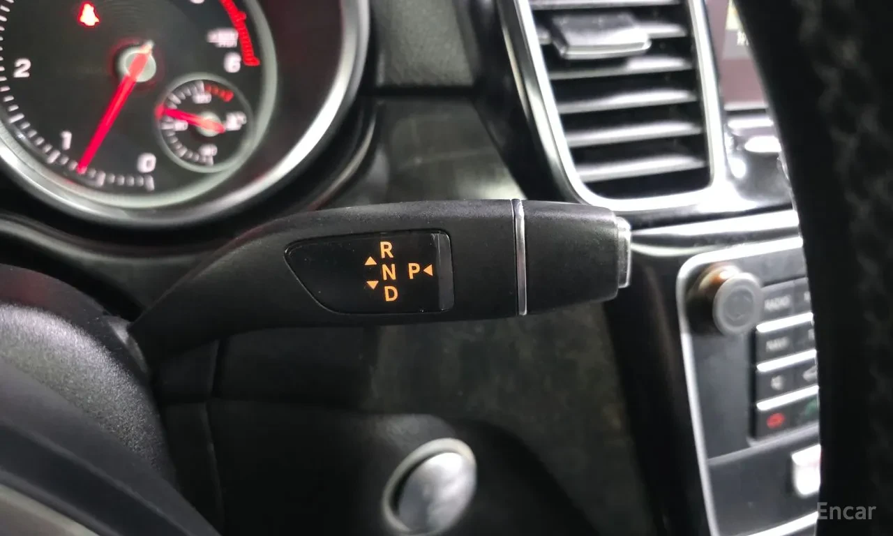Mercedes-Benz GLE 250, снимка 9 - Автомобили и джипове - 54749695