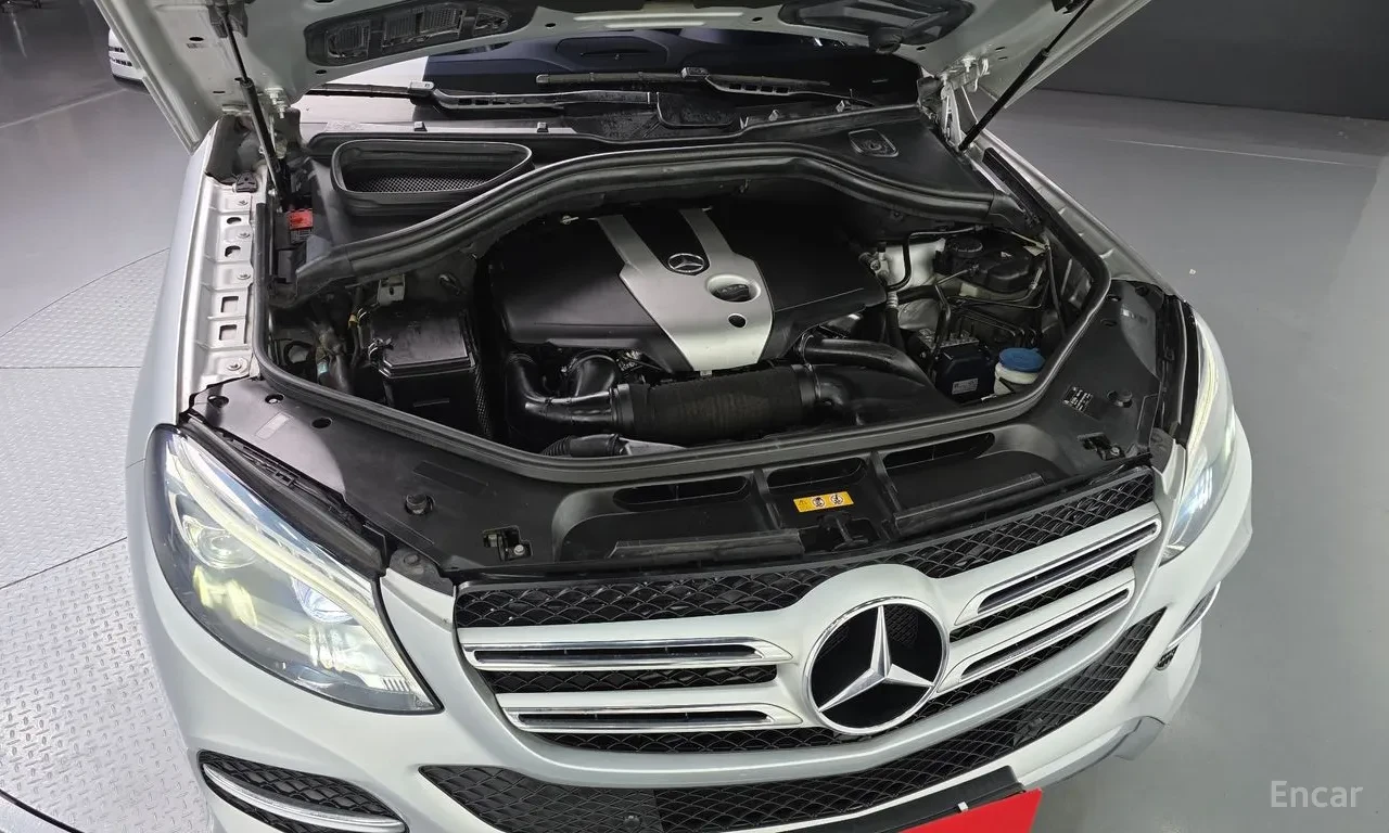 Mercedes-Benz GLE 250, снимка 6 - Автомобили и джипове - 54749695