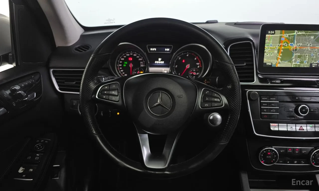 Mercedes-Benz GLE 250, снимка 13 - Автомобили и джипове - 54749695