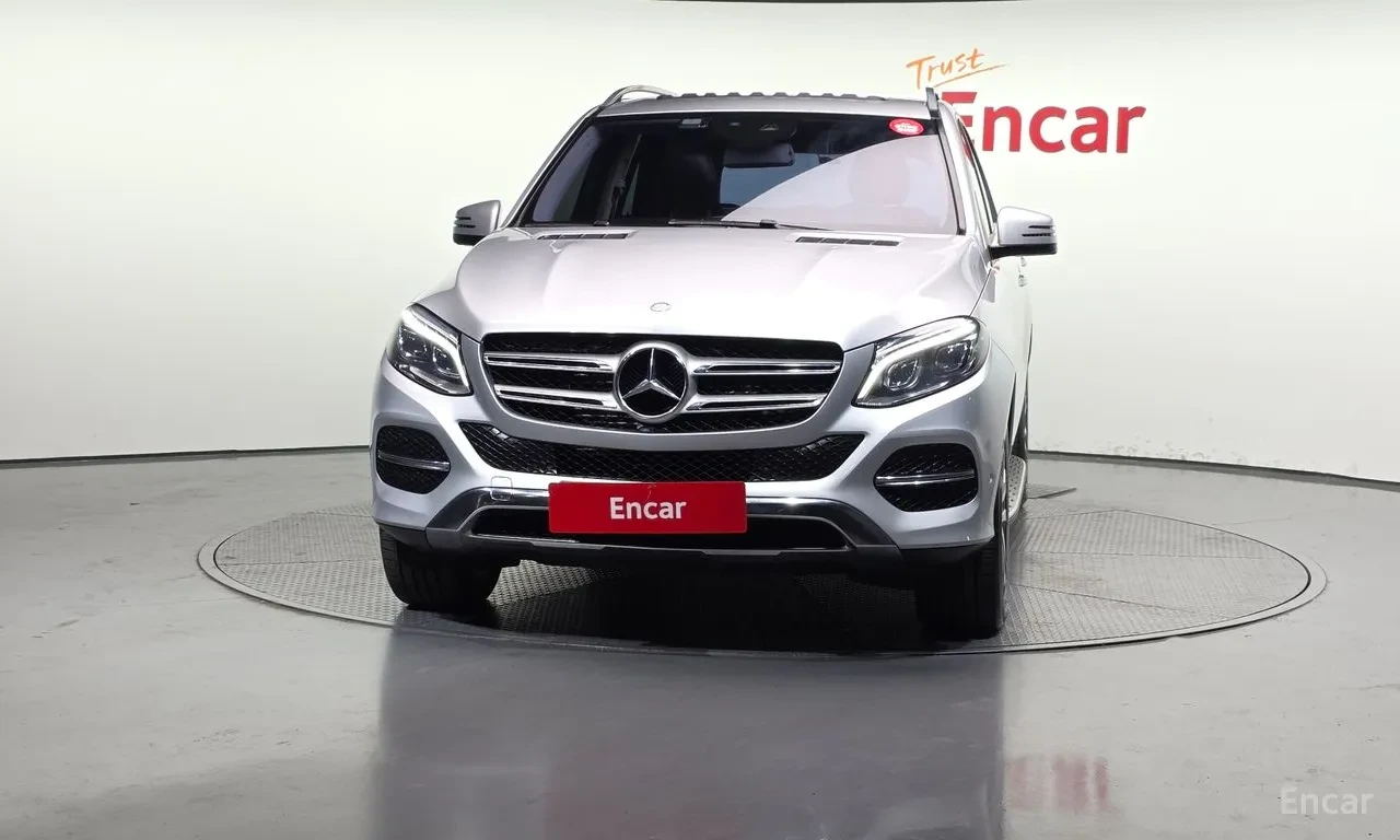 Mercedes-Benz GLE 250, снимка 3 - Автомобили и джипове - 54749695