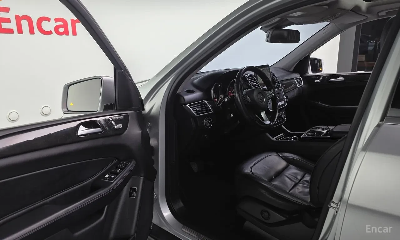 Mercedes-Benz GLE 250, снимка 10 - Автомобили и джипове - 54749695