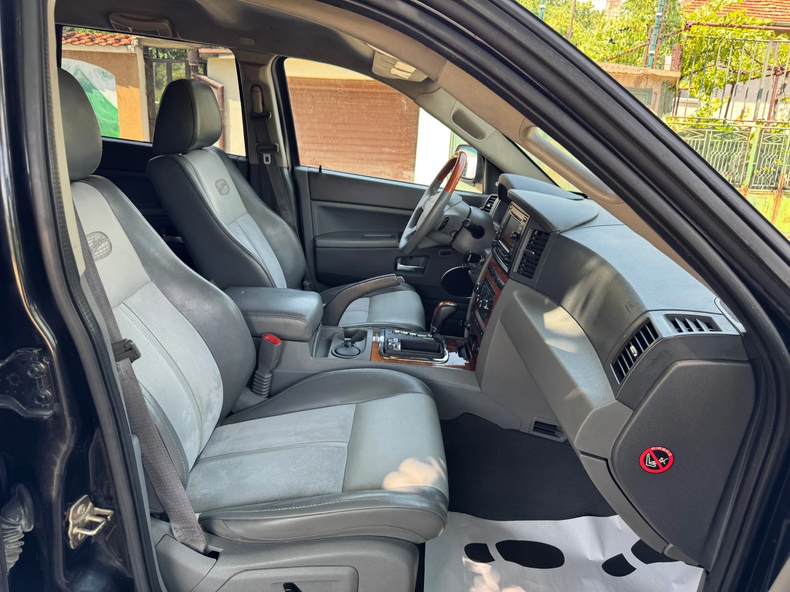 Jeep Grand cherokee 3.0CRD/OVERLAND/ТОП СЪСТОЯНИЕ/БЕЗ ТОЧКА РЪЖДА, снимка 9 - Автомобили и джипове - 55202985