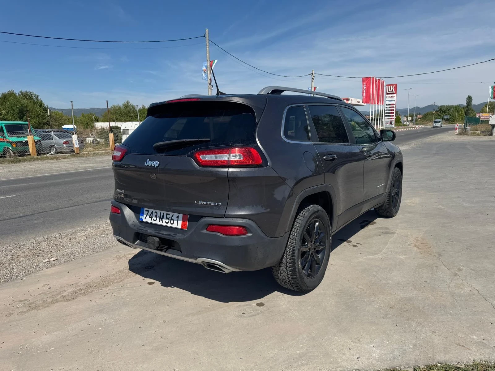 Jeep Cherokee, снимка 5 - Автомобили и джипове - 55224874