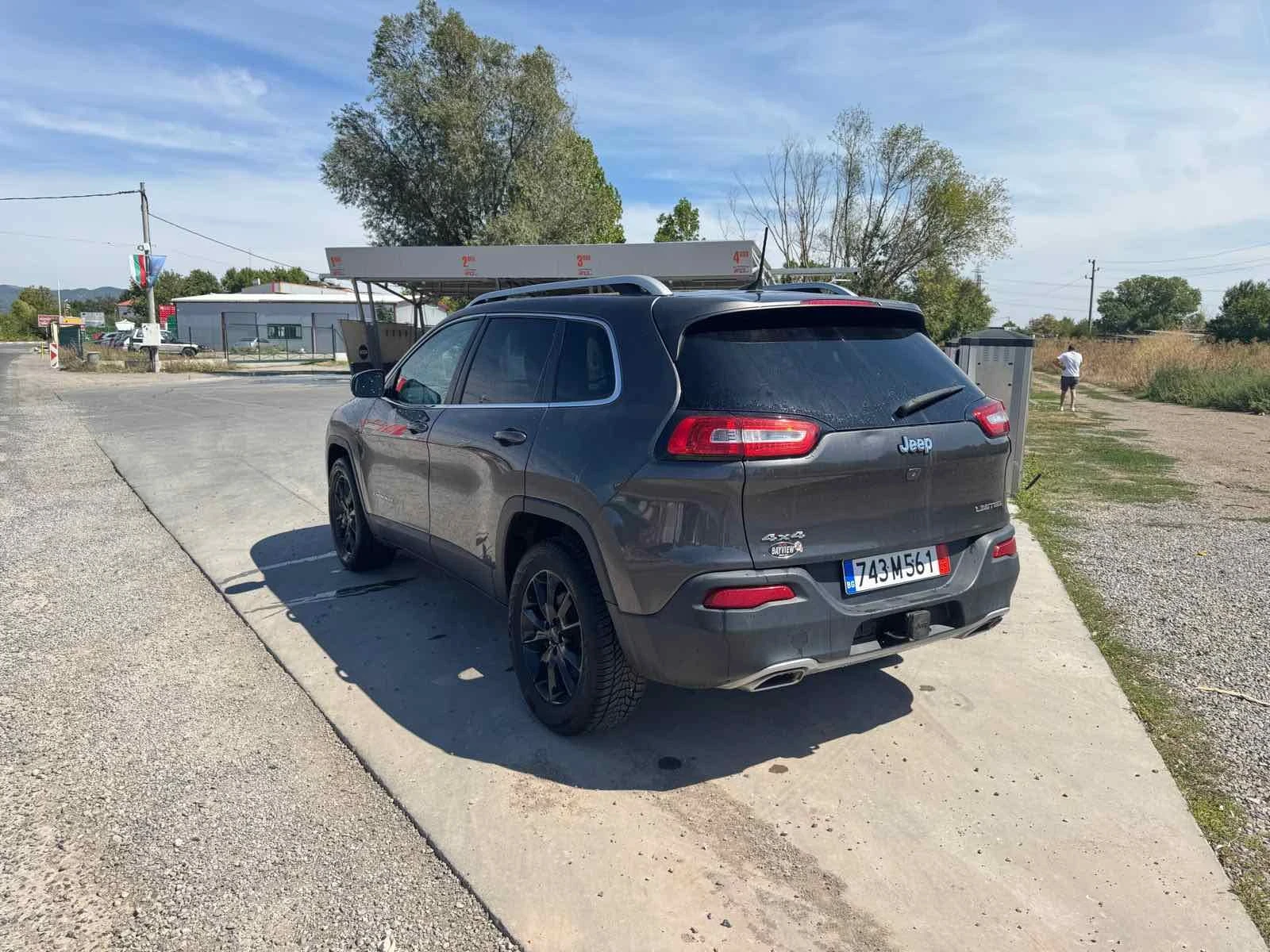 Jeep Cherokee, снимка 3 - Автомобили и джипове - 55224874