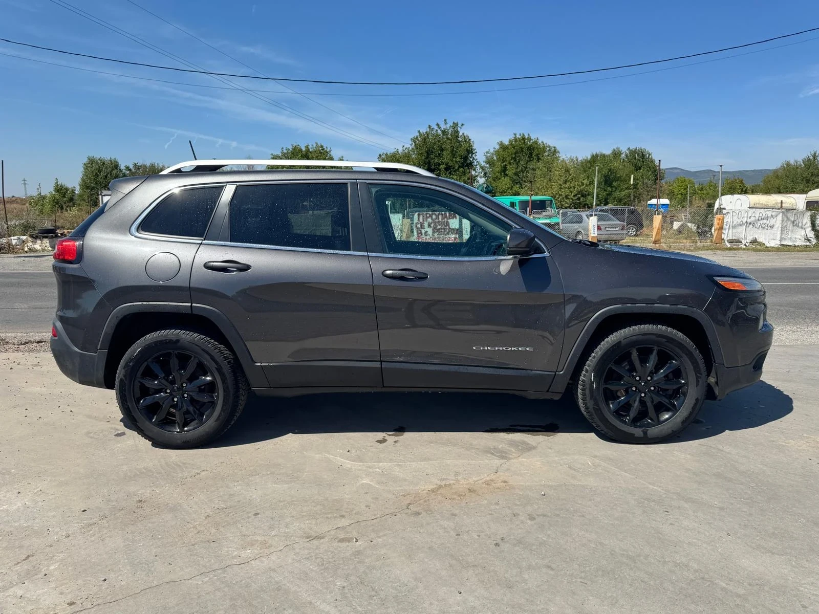Jeep Cherokee, снимка 7 - Автомобили и джипове - 55224874