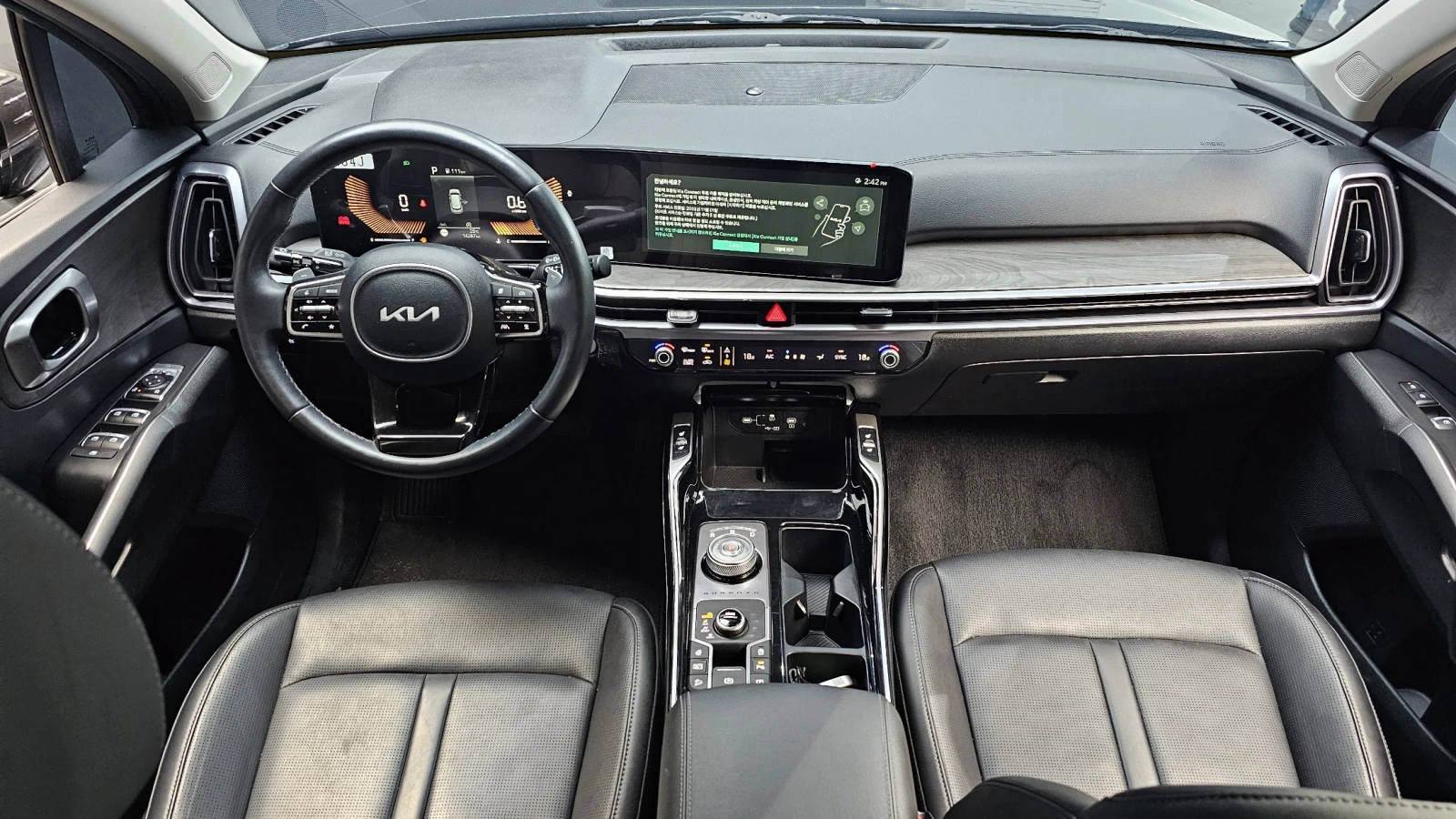 Kia Sorento 2024* PRESTIGE* DIS* ОБДУХ* НОВ* КРАЙНА ЦЕНА, снимка 7 - Автомобили и джипове - 55596548