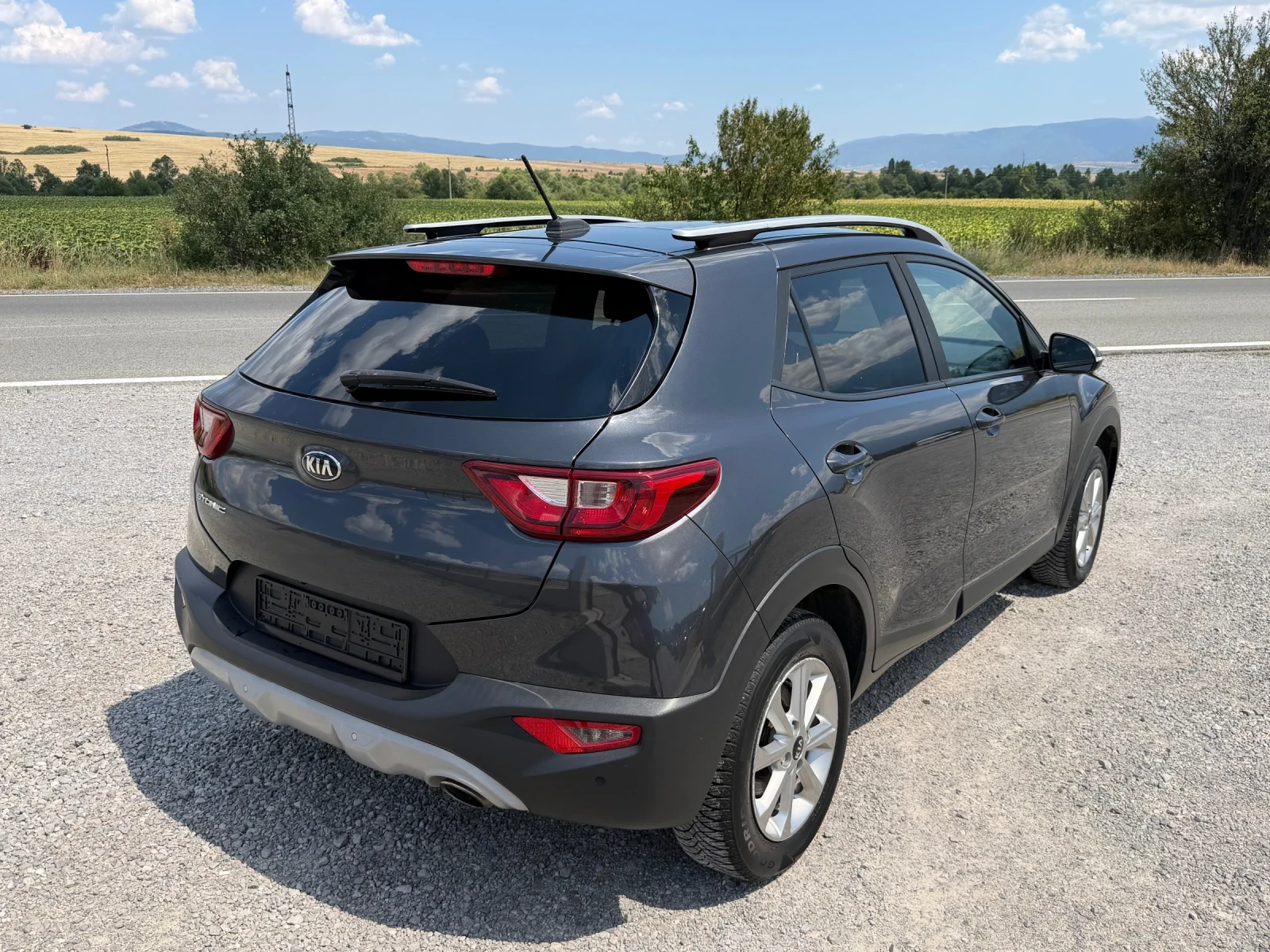 Kia Stonic 1.2i LED NAVI CAMERA CARPLAY EURO 6 TUV, снимка 6 - Автомобили и джипове - 55625992