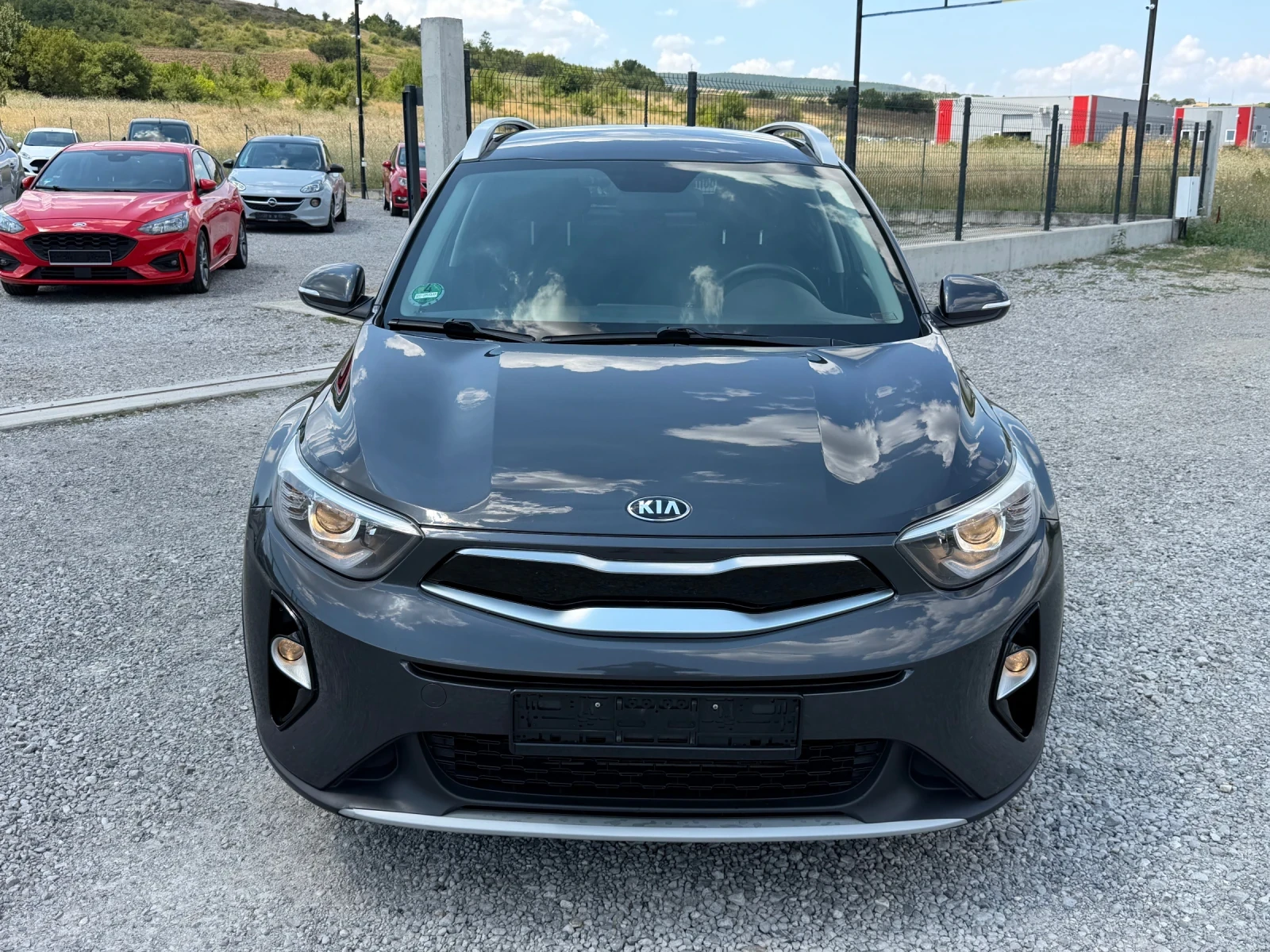 Kia Stonic 1.2i LED NAVI CAMERA CARPLAY EURO 6 TUV, снимка 3 - Автомобили и джипове - 55625992