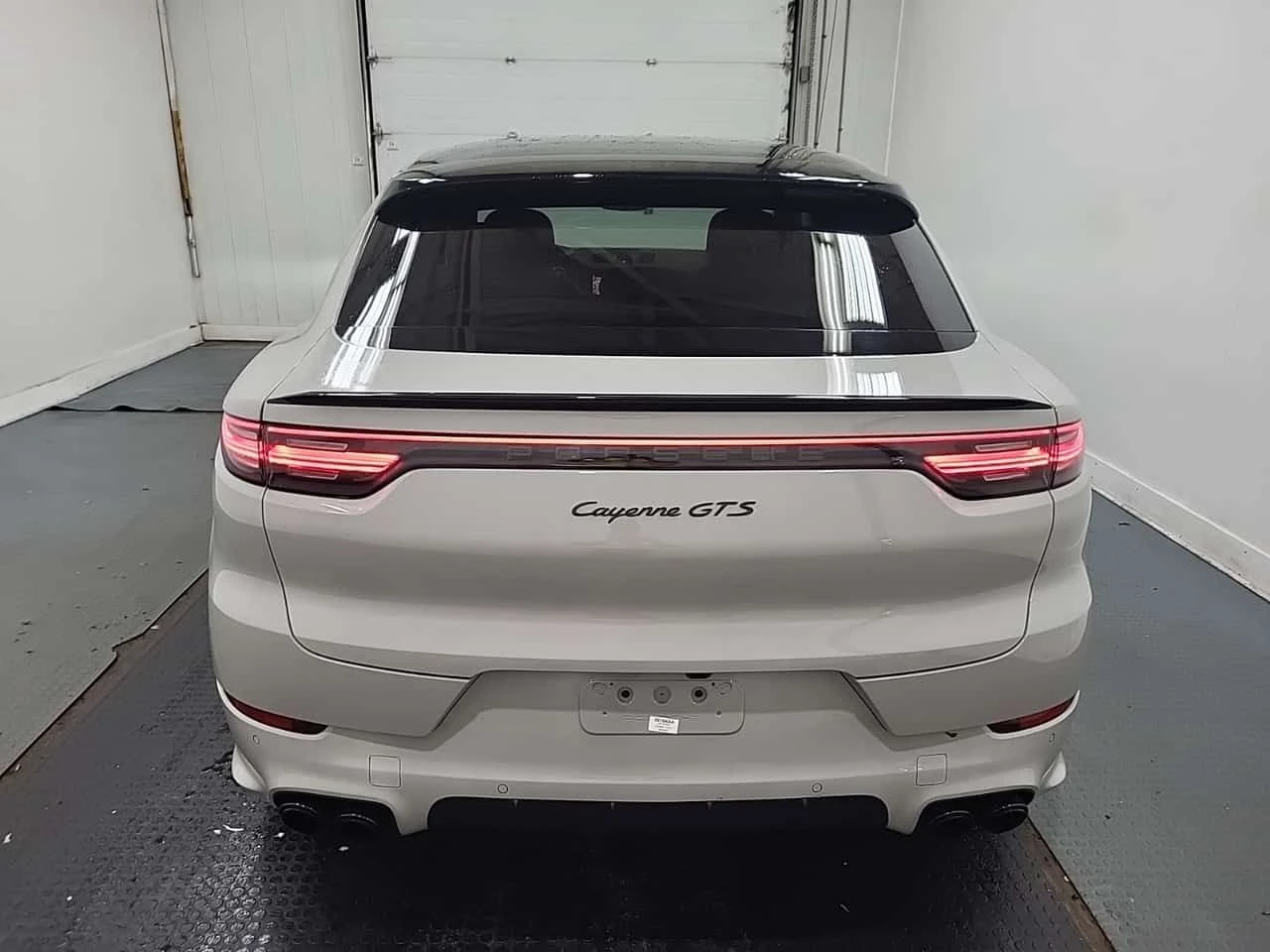 Porsche Cayenne Coupe * GTS * CARFAX * , снимка 5 - Автомобили и джипове - 55650646