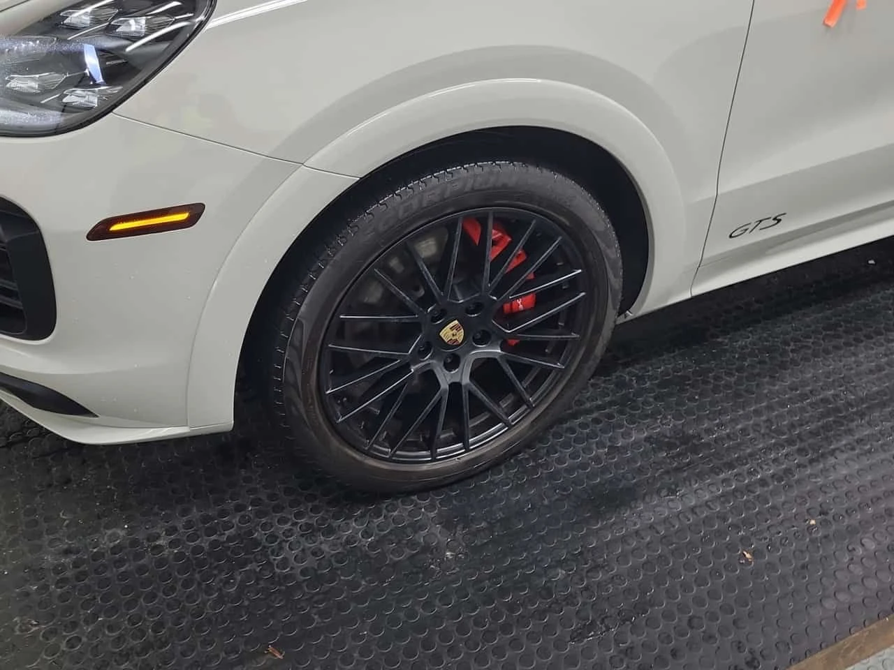 Porsche Cayenne Coupe * GTS * CARFAX * , снимка 16 - Автомобили и джипове - 55650646