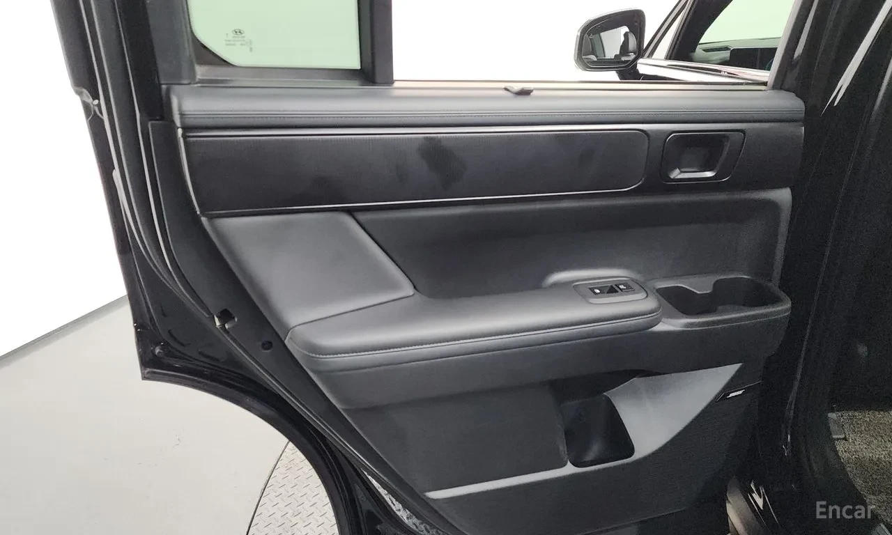 Hyundai Santa fe Calligraphy* BOSE* Remote Smart* Driving Assist 2, снимка 13 - Автомобили и джипове - 55843551