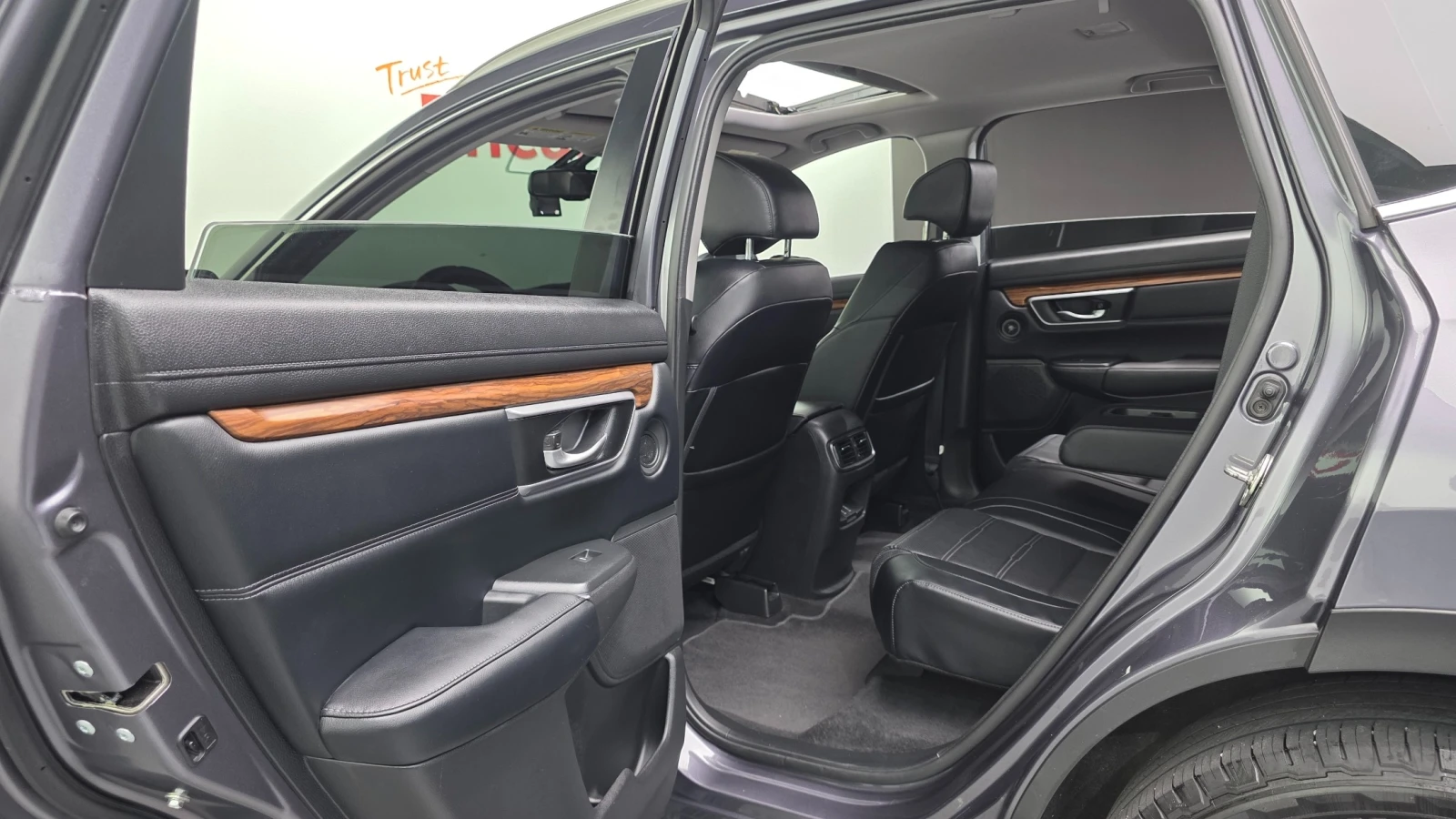Honda Cr-v 1.5 EX-L 4WD, снимка 16 - Автомобили и джипове - 55950164
