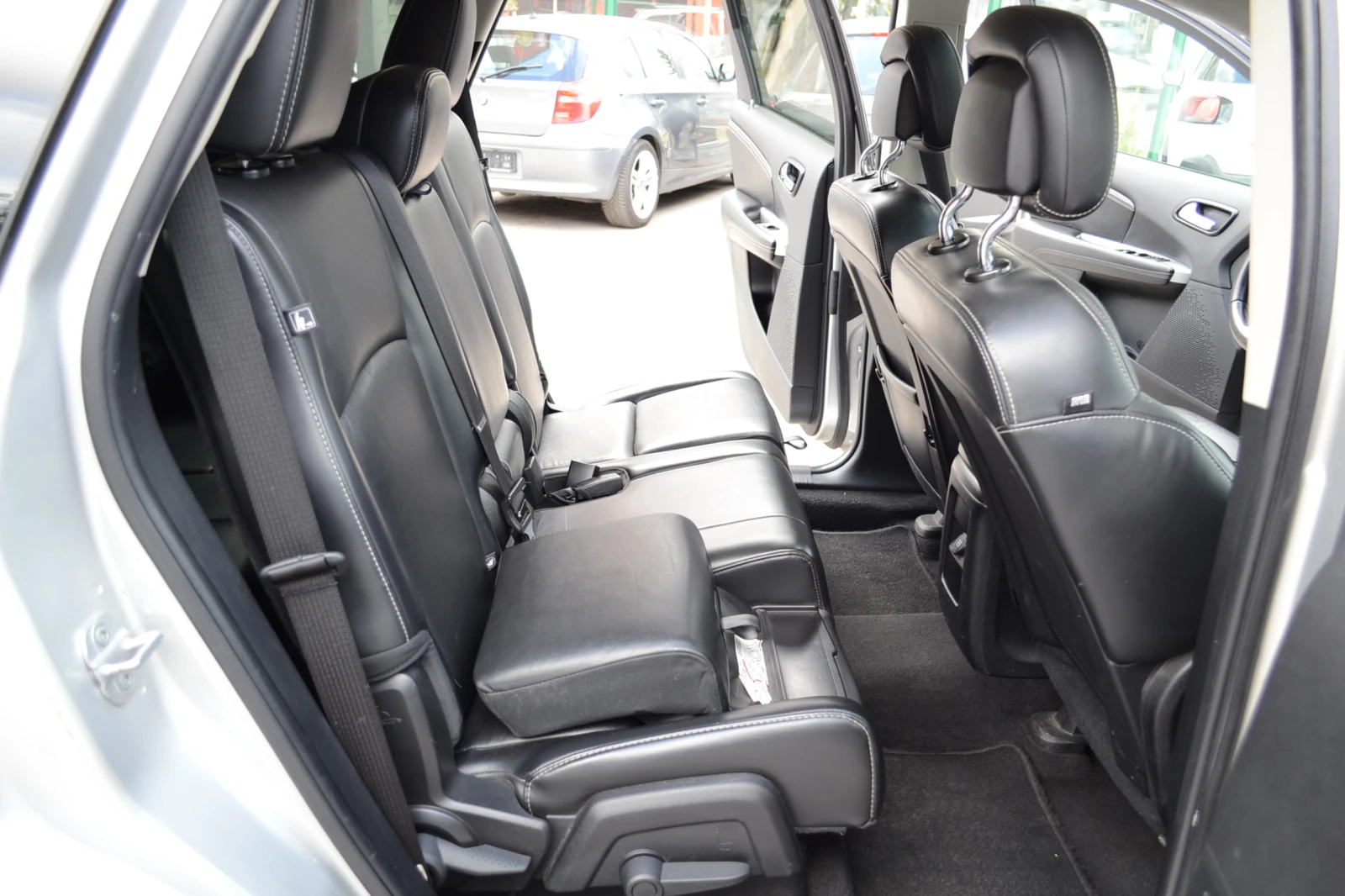 Fiat Freemont 2.0 DISEL 4x4 7 местен, снимка 14 - Автомобили и джипове - 56194759