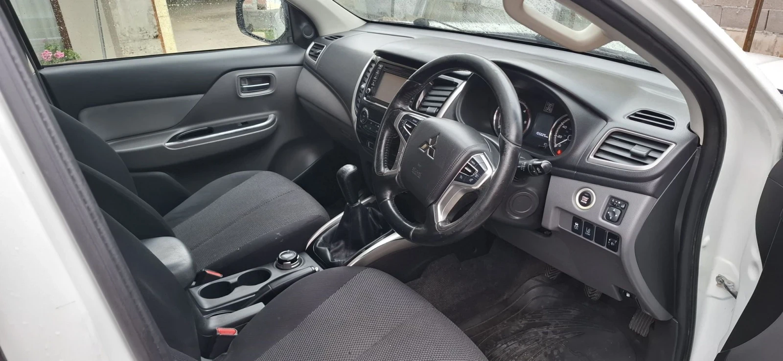 Mitsubishi L200, снимка 5 - Автомобили и джипове - 56433025