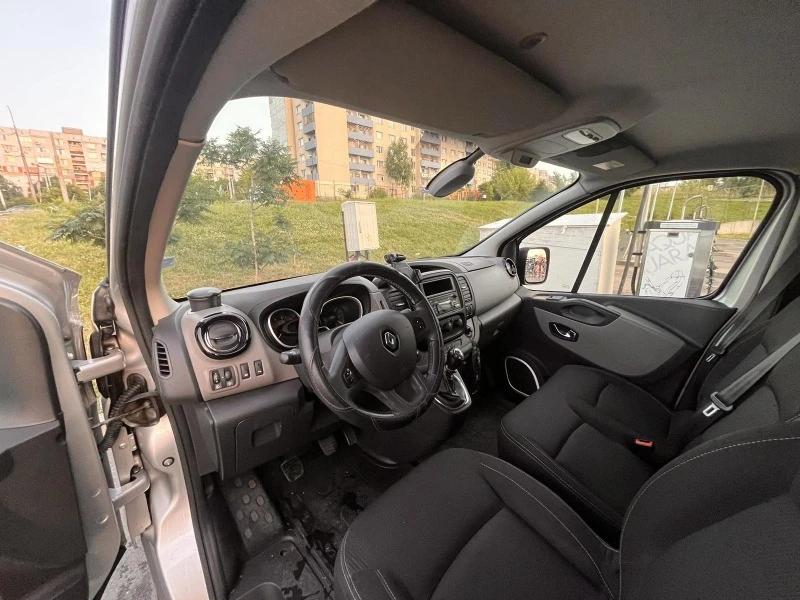 Renault Trafic 1.6 dci, снимка 8 - Бусове и автобуси - 44674893