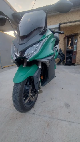 ����� �� �������� �� Kymco AK 550