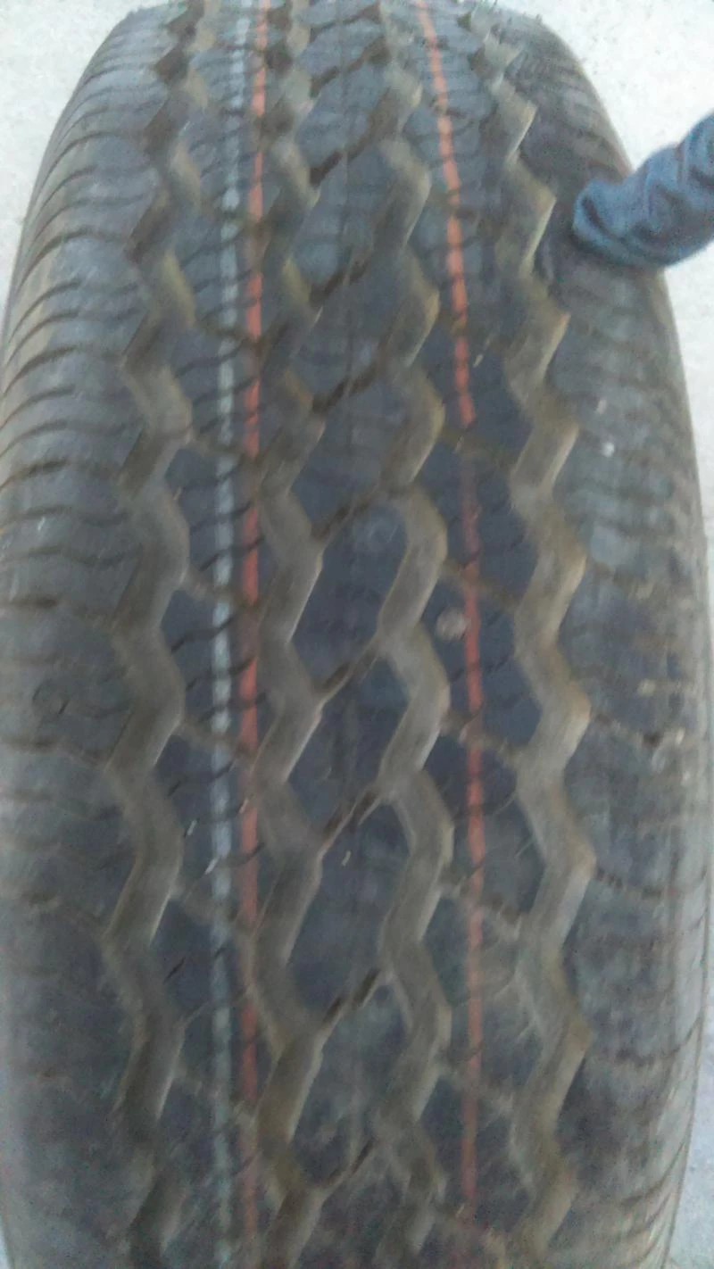 Гуми с джанти Nokian 235/75R15, снимка 3 - Гуми и джанти - 28264688