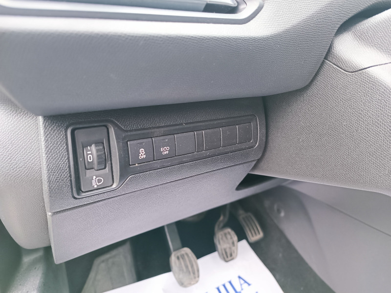 Peugeot 308 2015г. 1.6HDI NAVI PARKTRONIK EURO 6B, снимка 12 - Автомобили и джипове - 44555927