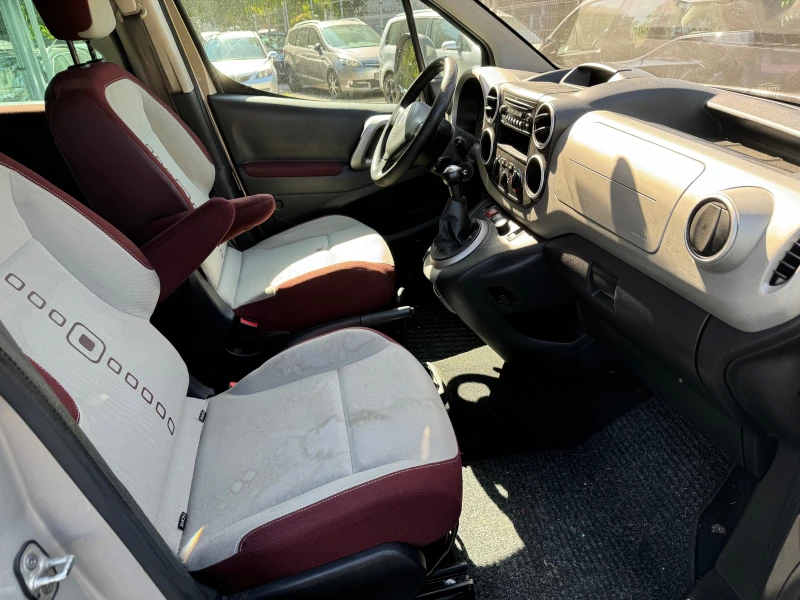 Citroen Berlingo 1.6HDi , снимка 11 - Автомобили и джипове - 47366821