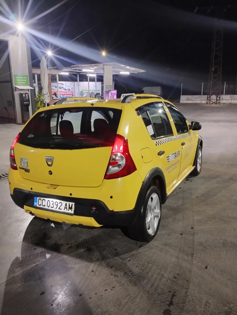 Dacia Sandero Газ, снимка 2 - Автомобили и джипове - 49317492