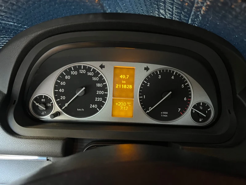 Mercedes-Benz B 170, снимка 6 - Автомобили и джипове - 51428623