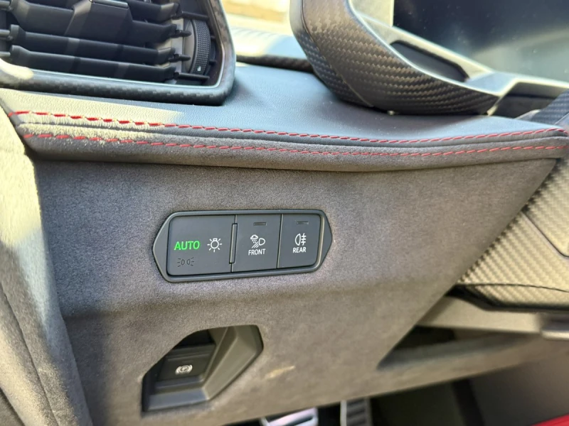 Lamborghini Revuelto, снимка 17 - Автомобили и джипове - 51451019