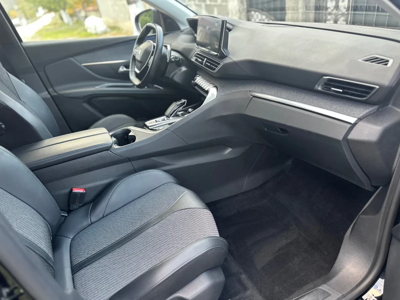 Peugeot 3008 1.6 Plug in Allure 56000km, снимка 9 - Автомобили и джипове - 51997291