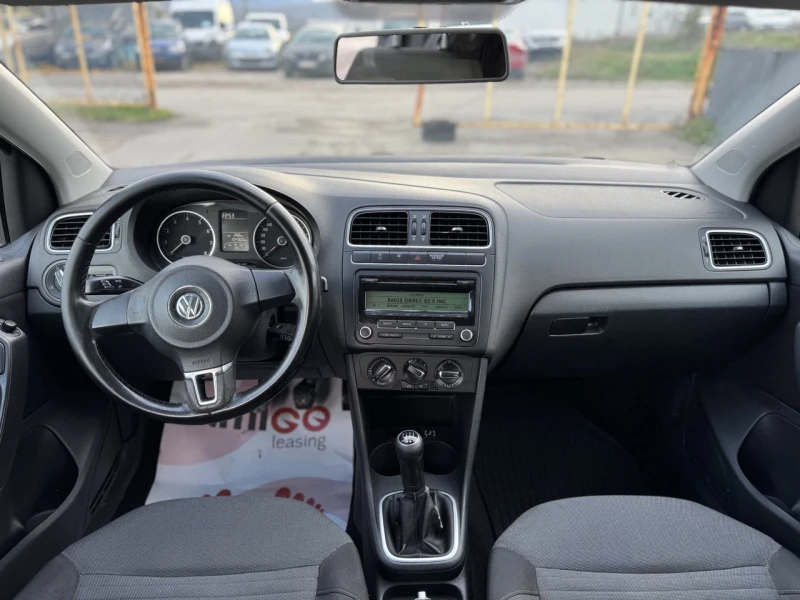 VW Polo 1.2i-10%, снимка 15 - Автомобили и джипове - 52365436