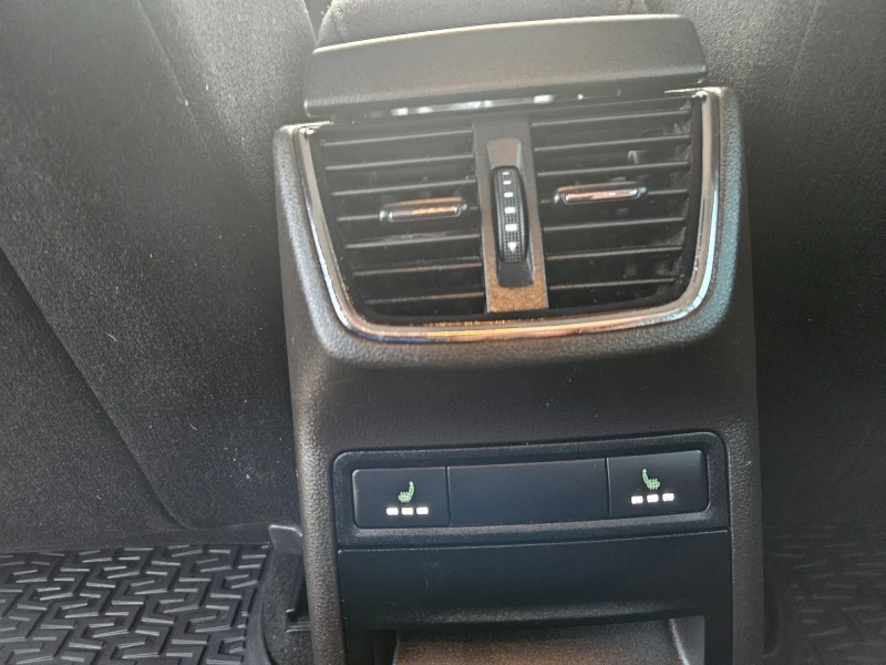 Skoda Octavia 2.0tdi 184ps scout 4x4 automat, снимка 12 - Автомобили и джипове - 52441651