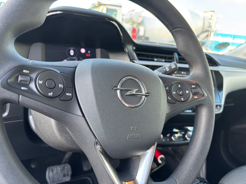 Opel Corsa eEdition / 50kWh / CARPLAY / CAM /, снимка 14 - Автомобили и джипове - 52509555