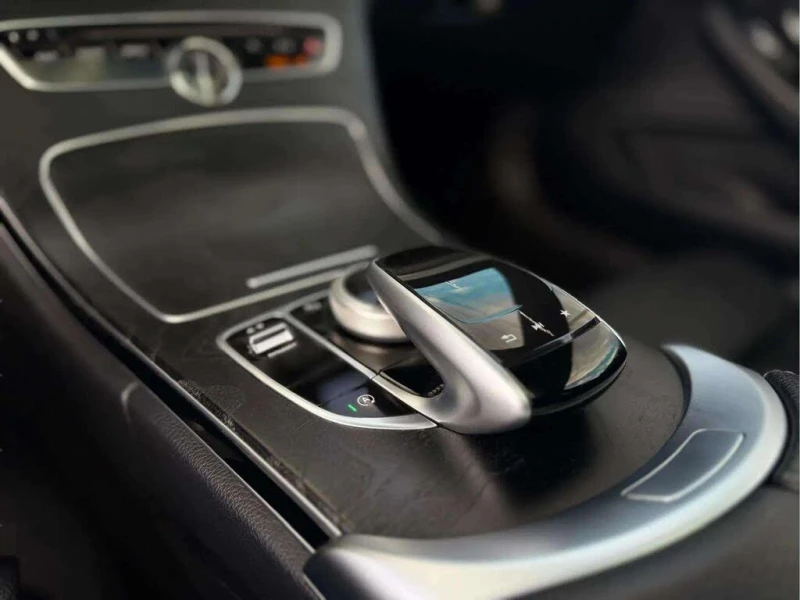 Mercedes-Benz C 300 Coupe 4MATIC* АвтоКредит (ЦЕНА ДО БГ), снимка 15 - Автомобили и джипове - 52555644