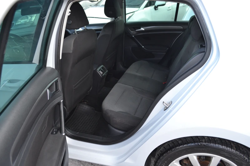 VW Golf 1.6TDI-TOPP, снимка 7 - Автомобили и джипове - 52663108