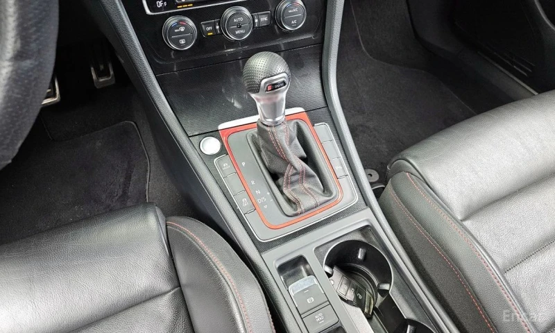 VW Golf, снимка 9 - Автомобили и джипове - 53510122