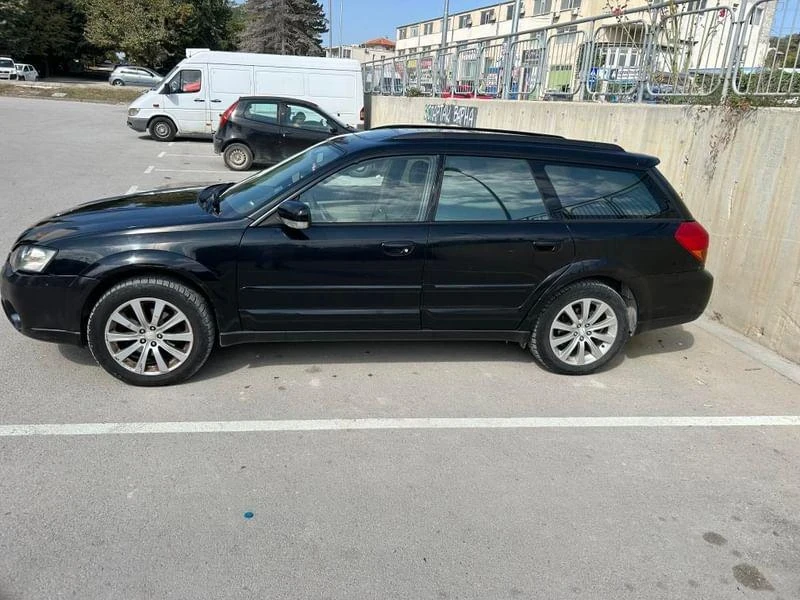 Subaru Outback, снимка 3 - Автомобили и джипове - 47223145