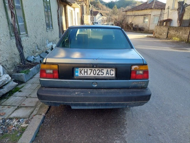 VW Jetta, снимка 6 - Автомобили и джипове - 48931004