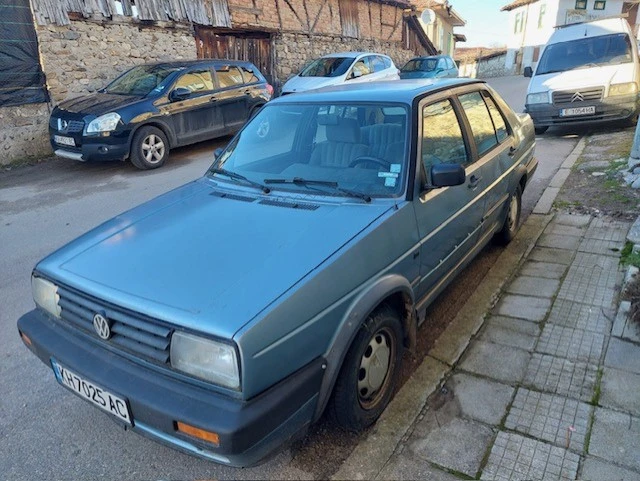 VW Jetta, снимка 2 - Автомобили и джипове - 48931004