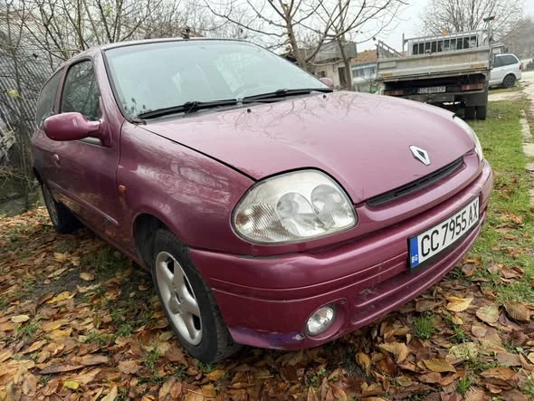 Renault Clio 1.9D  klima, снимка 7 - Автомобили и джипове - 52887709