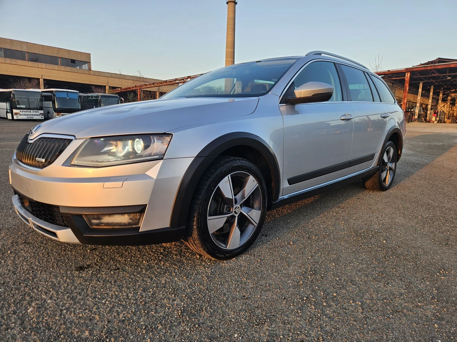 Skoda Octavia 2.0tdi 184ps scout 4x4 automat, снимка 1